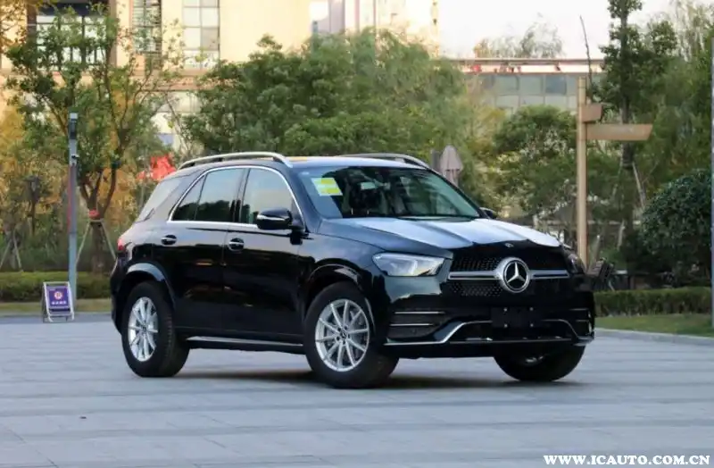 奔驰最新款suv_奔驰SUV全部车型介绍_奔驰SUV车型价格介绍