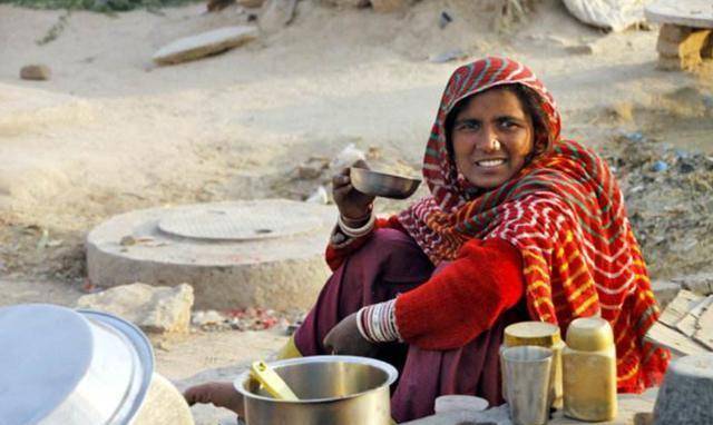 详细解析：印度人为何能在贫穷中找到快乐？