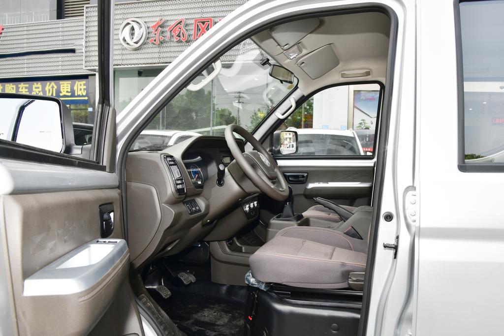 第一次进香港成人论坛慌得手抖？