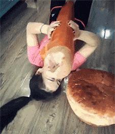 2025年梦见玻璃掉了没碎的5大预兆与破解术