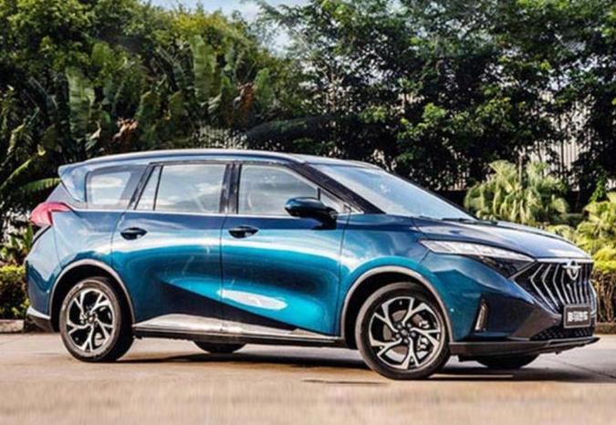 比亚迪F8:国产敞篷车的突破之作,为何未能成为市场爆款? 比亚迪F8:国产敞篷车的突破之作,为何未能成为市场爆款?