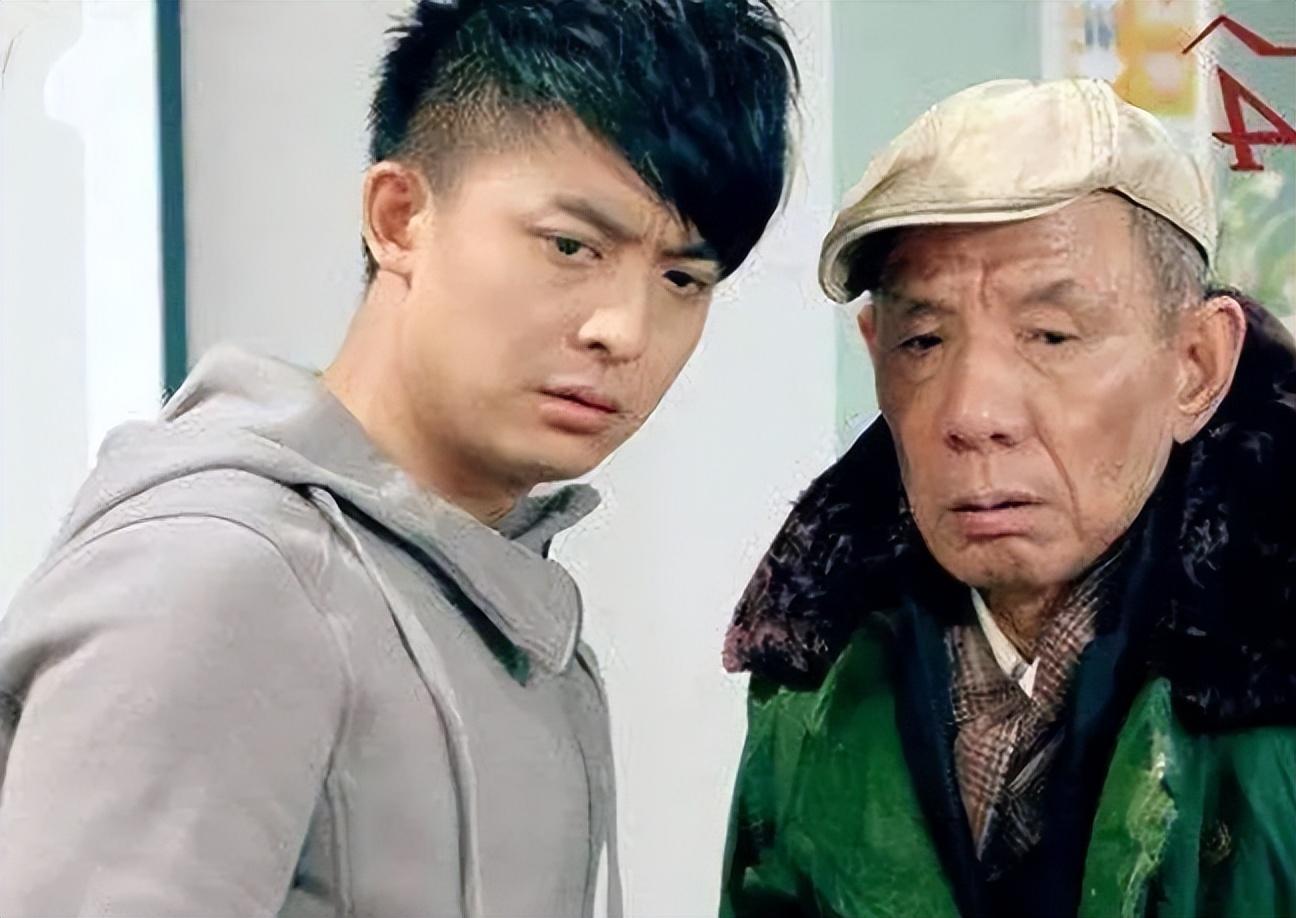 爱情公寓2最后一集老头扮演者是谁？深度为你解答