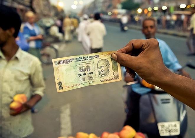 深度剖析：为何印度人因经济因素纷纷选择移民？