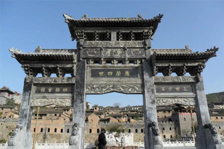 三都主新手到底该先点哪个建筑? 三都主新手到底该先点哪个建筑?