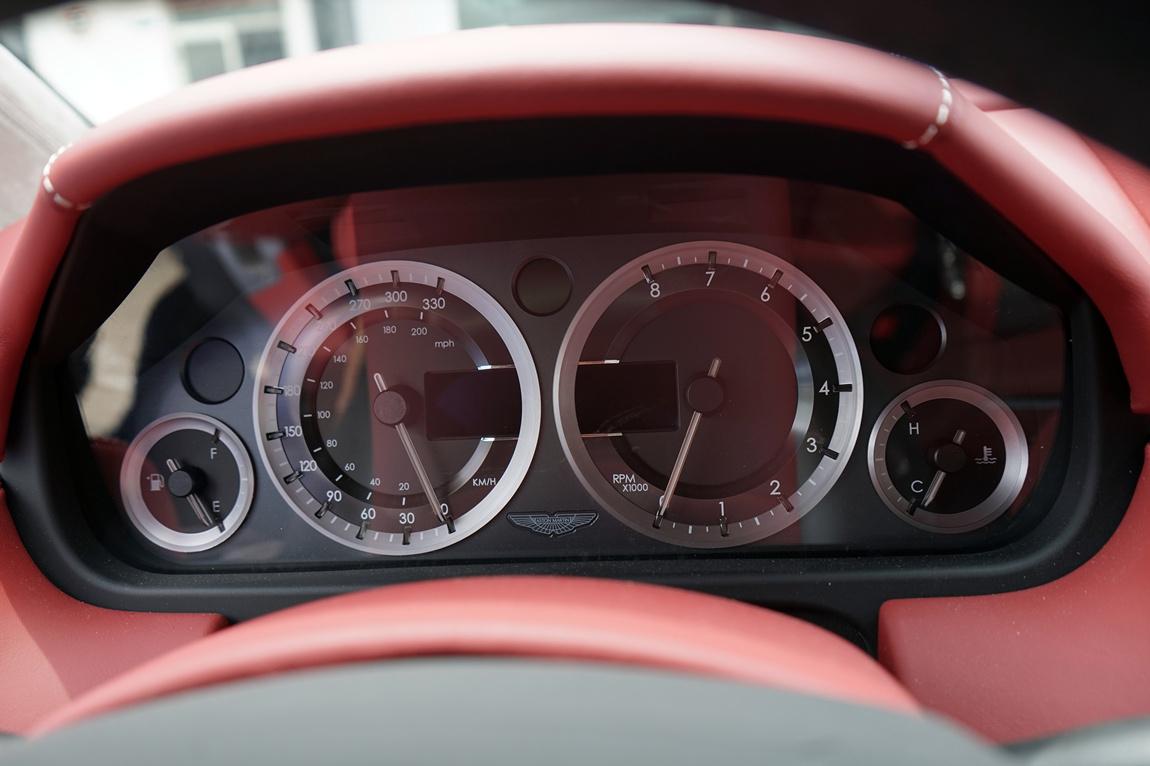 阿斯顿马丁Rapide：豪华与性能的完美融合，为何它成为GT车型标杆？