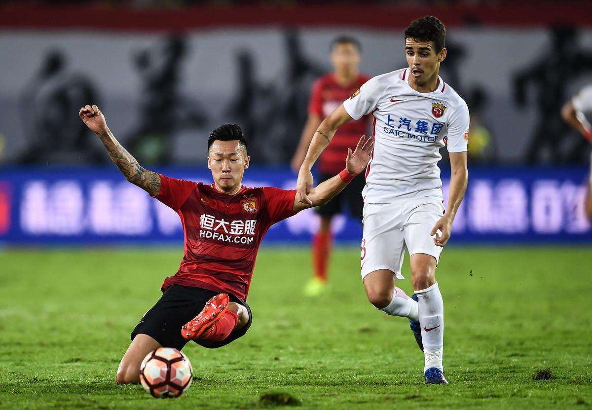 新奥拓发动机怎么样？通勤族油耗焦虑症有救了 实测百公里省30元油费