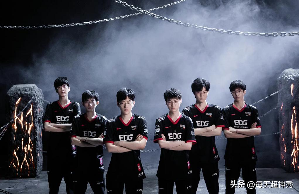 第一次看LOL夏季总决赛要注意什么? 第一次看LOL夏季总决赛要注意什么?