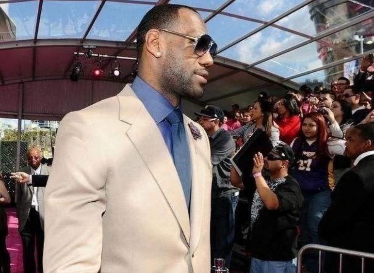 工资超过多少要交税? 工资超过多少要交税?