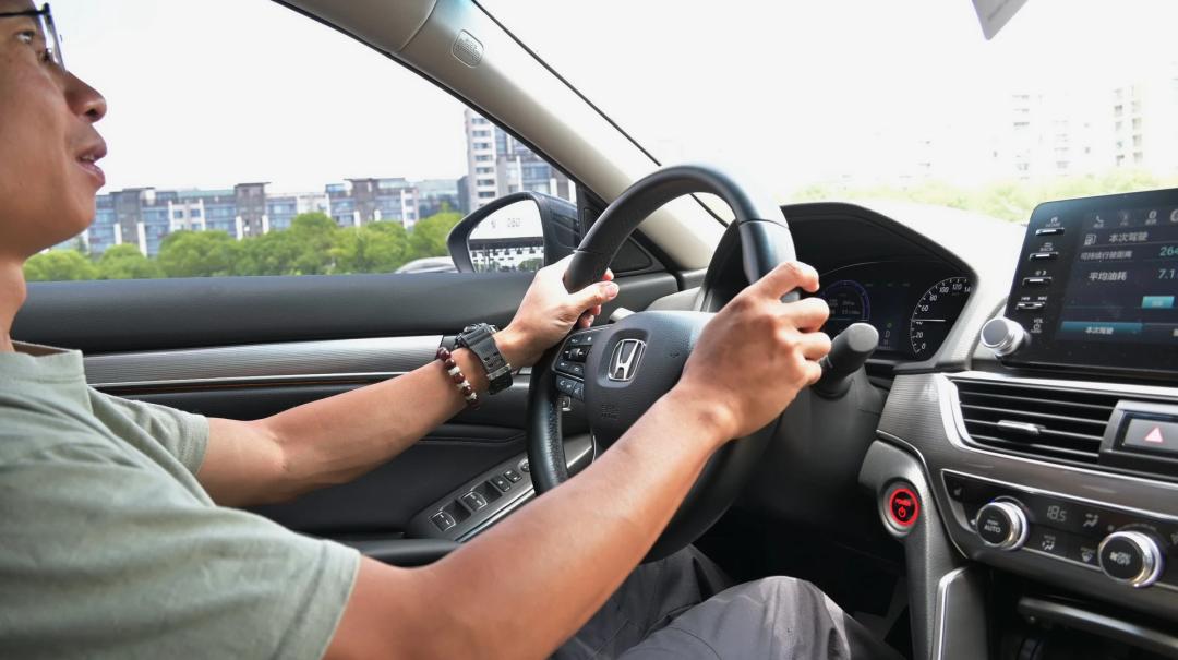 养车费太高?掌握这5个避坑技巧 每年省8000元 养车费太高?掌握这5个避坑技巧 每年省8000元