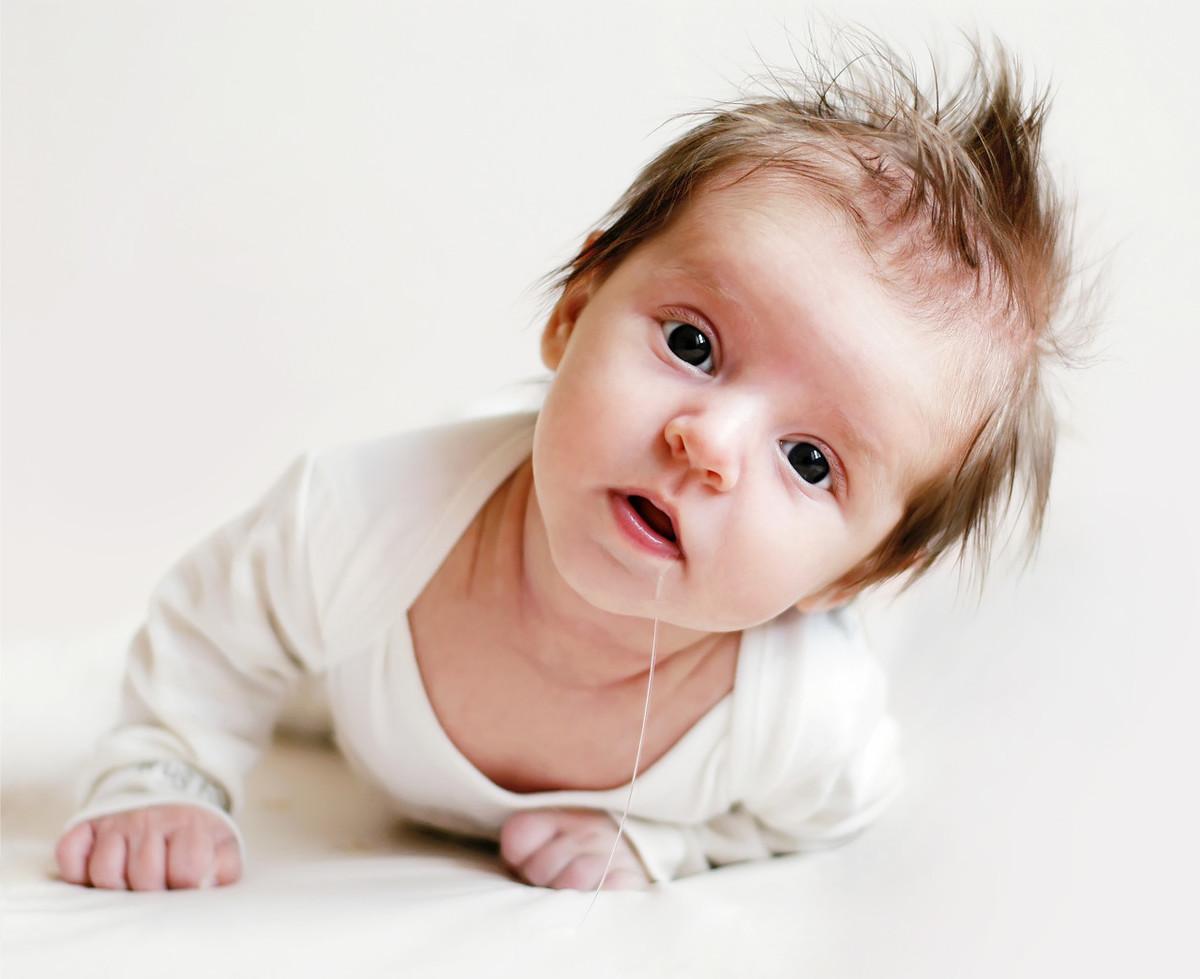 猫主子突然 噗噗 喷口水是咋回事？