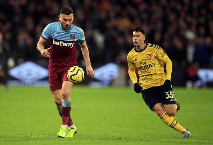 科拉希纳茨为什么被称为英超最强左后卫？