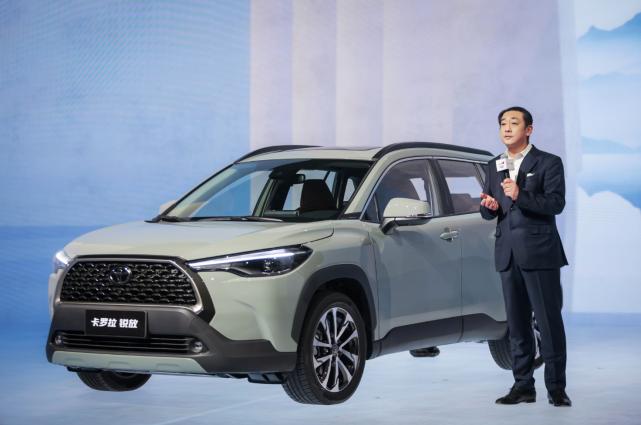 丰田Corolla EX经典车型深度剖析,家用轿车标杆如何炼成,现款卡罗拉对比评测 丰田Corolla EX经典车型深度剖析,家用轿车标杆如何炼成,现款卡罗拉对比评测