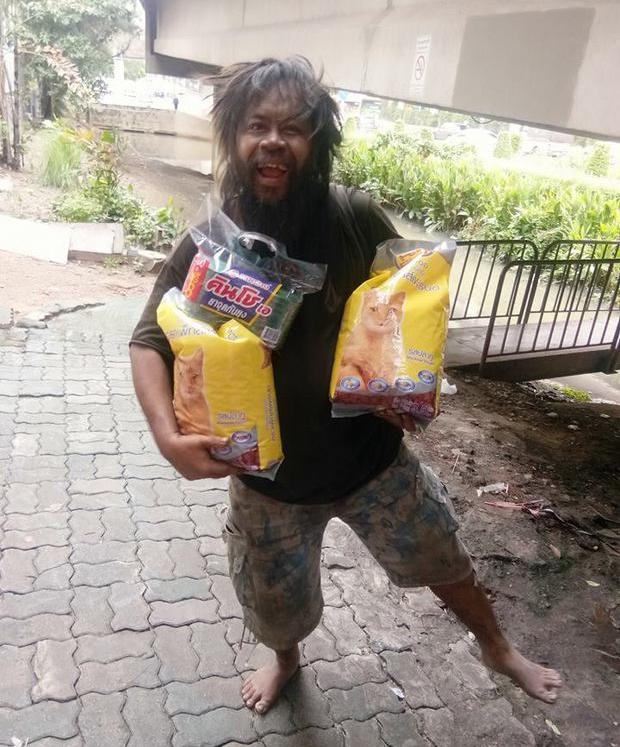 四个月大的猫咪每天到底该喂多少? 四个月大的猫咪每天到底该喂多少?