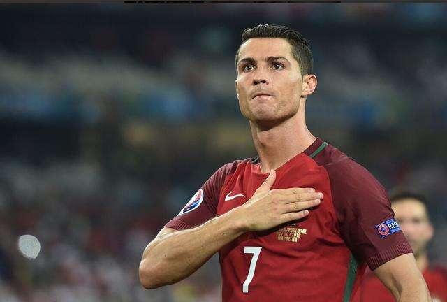 奥迪A5硬顶敞篷是不是装逼大于实用？