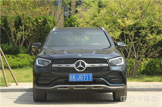 奔驰GLC 2020款试驾_ 奔驰GLC长轴距版评测 _20款奔驰glc300配置
