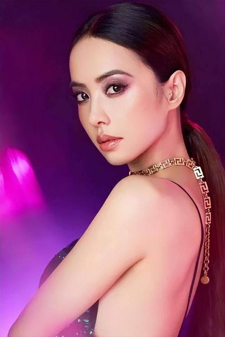 蔡依林：有过三段失败恋情，44岁仍未婚，再婚父亲60岁后连生两子