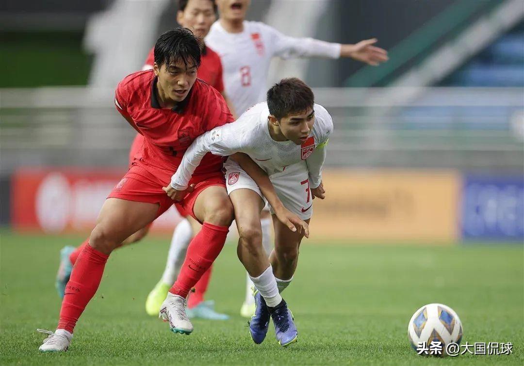 为什么黄健翔的解说总能冒出 黄段子 ？