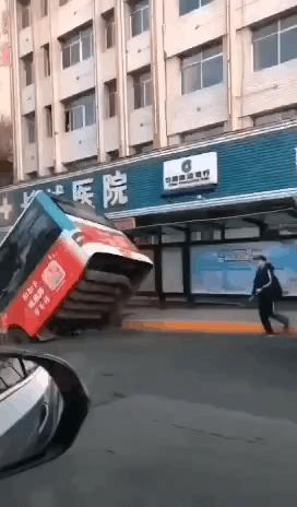 中国十大消防车到底藏着哪些不为人知的秘密？