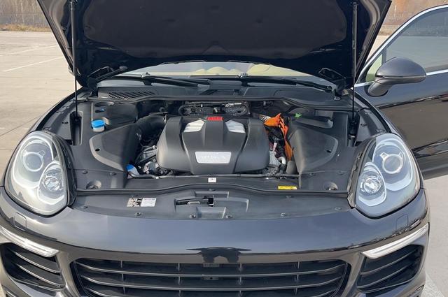 保时捷卡宴新能源电池质保时间到底是多久？