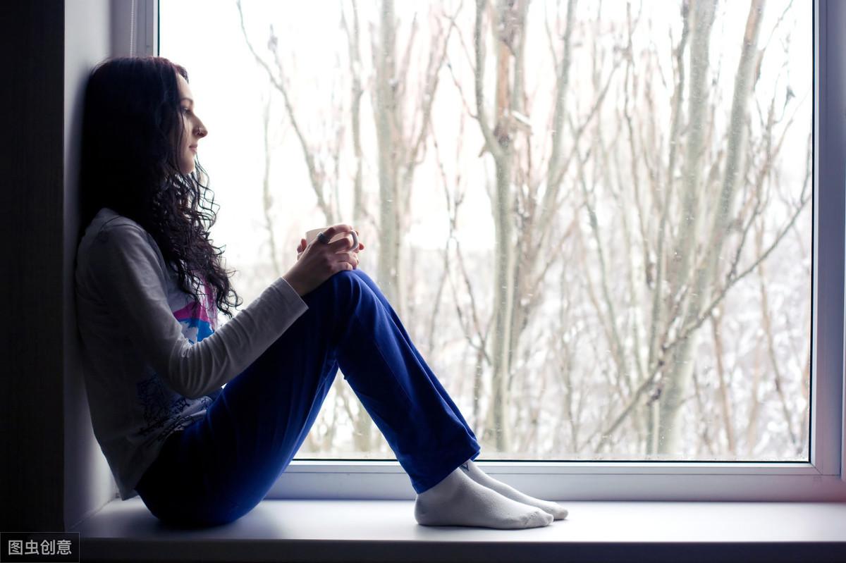 梦见被人喂药丸的9种预兆！2025年双鱼座必看化解指南