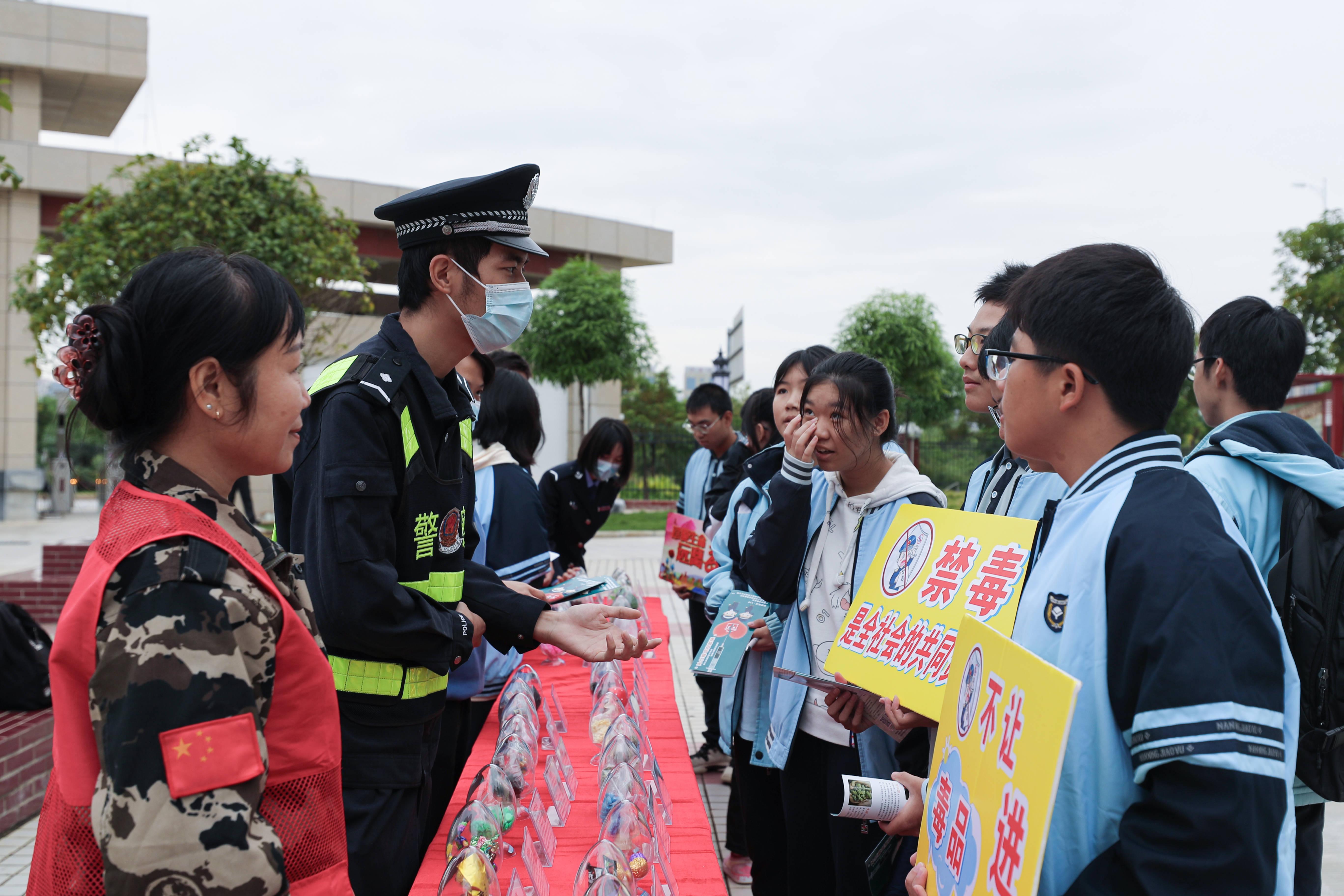 范志毅为什么说国足 脸都不要了 ? 范志毅为什么说国足 脸都不要了 ?