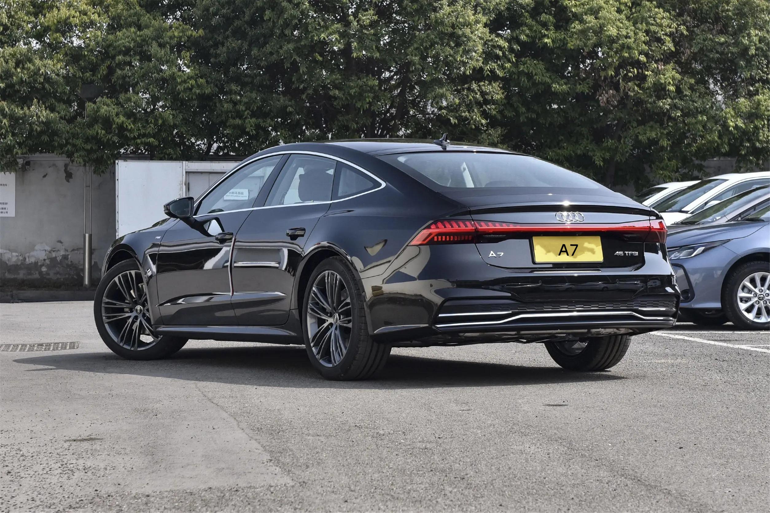 2013款奥迪A7真的适合新手小白吗? 2013款奥迪A7真的适合新手小白吗?