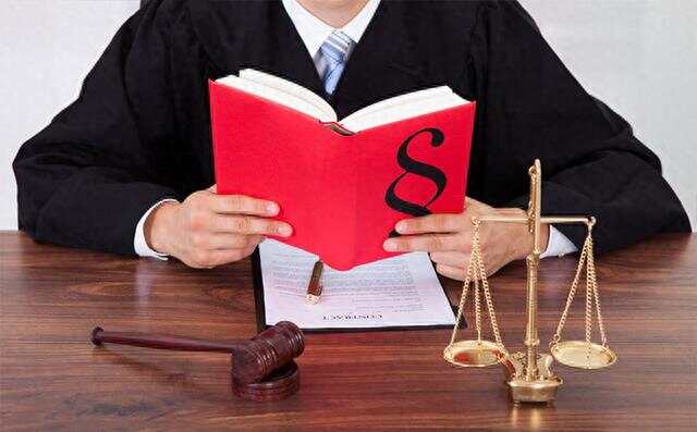 民事打官司律师收费有啥规矩？避免乱收费看这篇