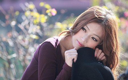 梦见背上被蛇咬住不放预示什么？2025年天蝎座危机转化指南