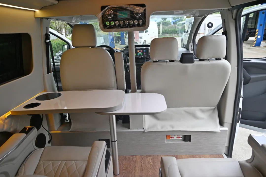 全顺15座商务车怎么选？企业通勤成本高发愁 省3万购车预算的购车方案解析