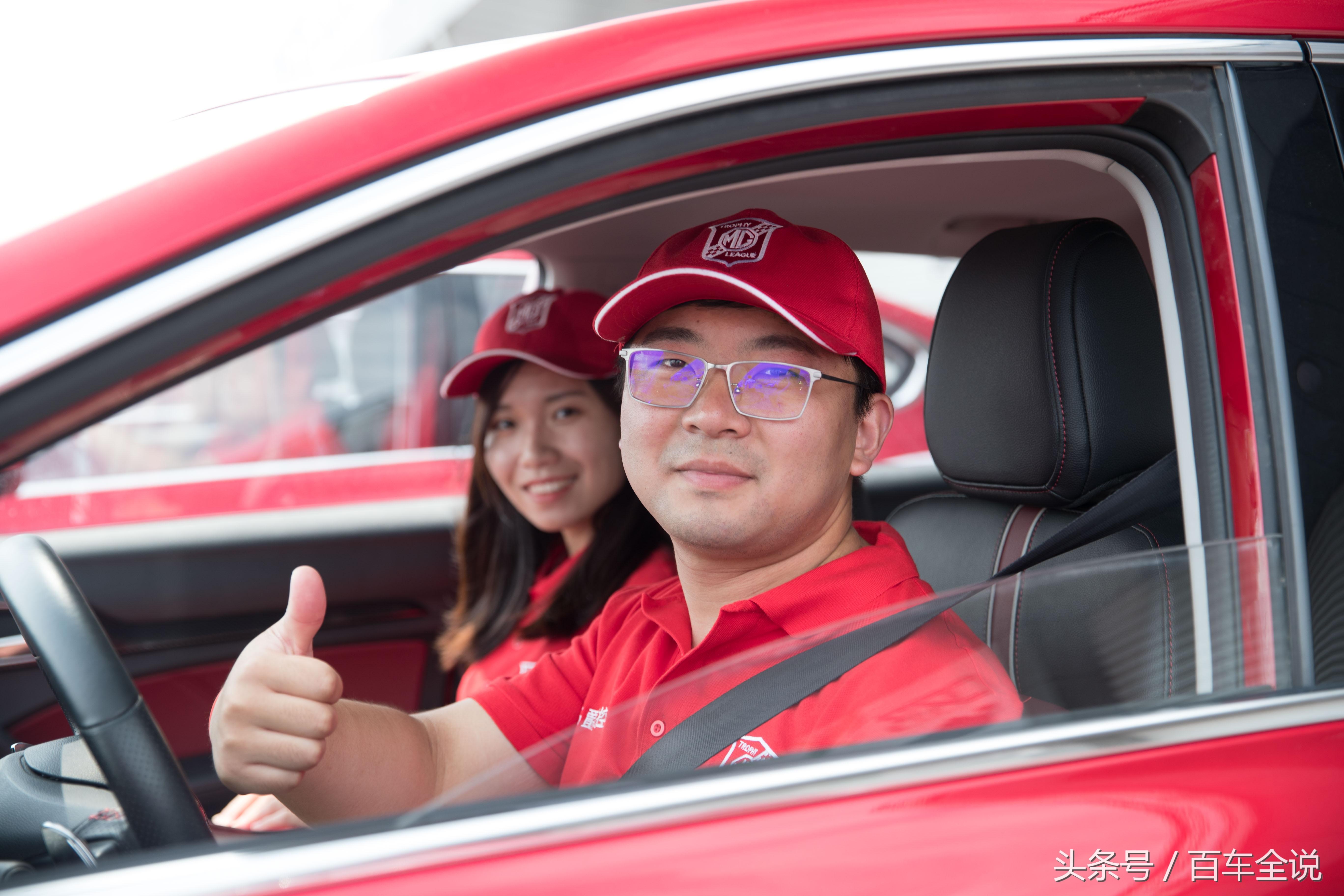 梦见自家猫主子生崽？这可能是大事件的预警！