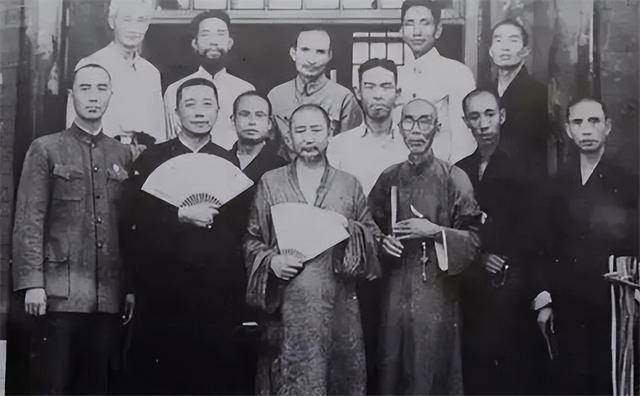 蒋介石命理新站解读_蒋介石八字分析入门