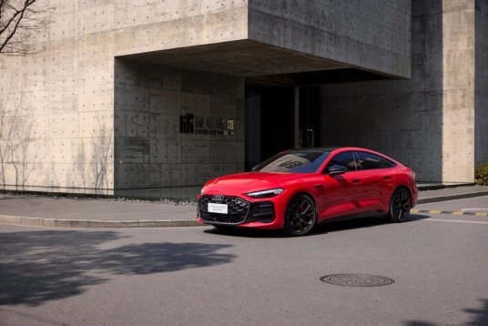 奥迪a5l2026款怎么样？值得买吗全面解析