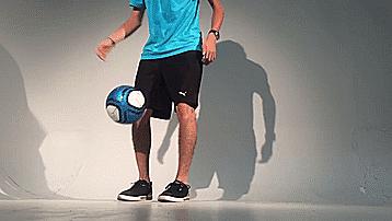 普通人能靠花式足球月入过万吗? 普通人能靠花式足球月入过万吗?