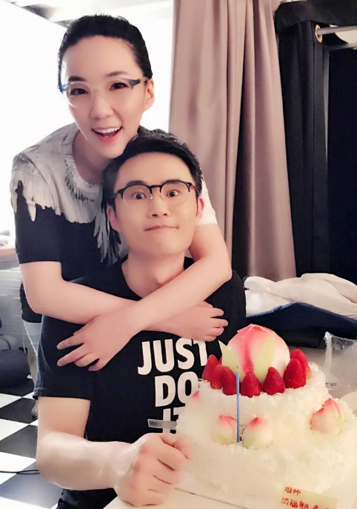 梦见身体很脏预示什么？心理学与解梦全解析