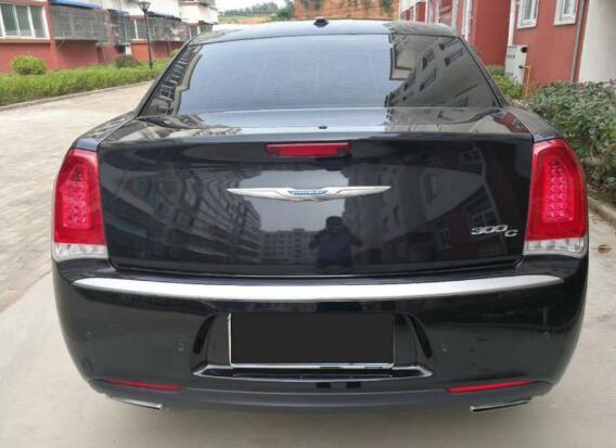 预算30万如何选车？Chrysler 300C三大优势省5万维护费