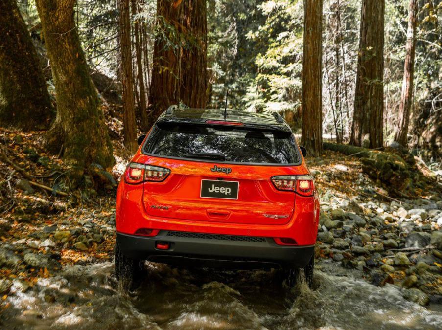 为什么说没参加过Jeep车友会等于白买越野车? 为什么说没参加过Jeep车友会等于白买越野车?