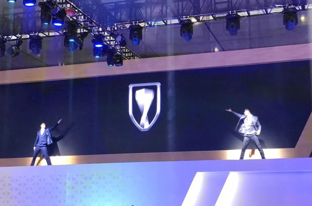 金杯论坛：跨界对话如何重塑行业格局，精英交锋为何推动技术落地