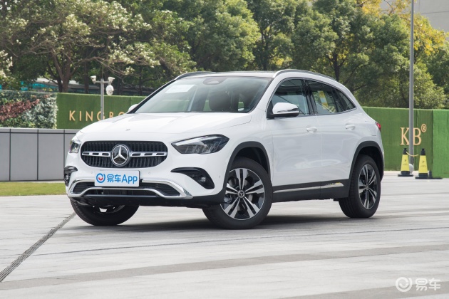 奔驰gla有多少种型号_奔驰GLA内饰舒适度_奔驰GLA流线型车身