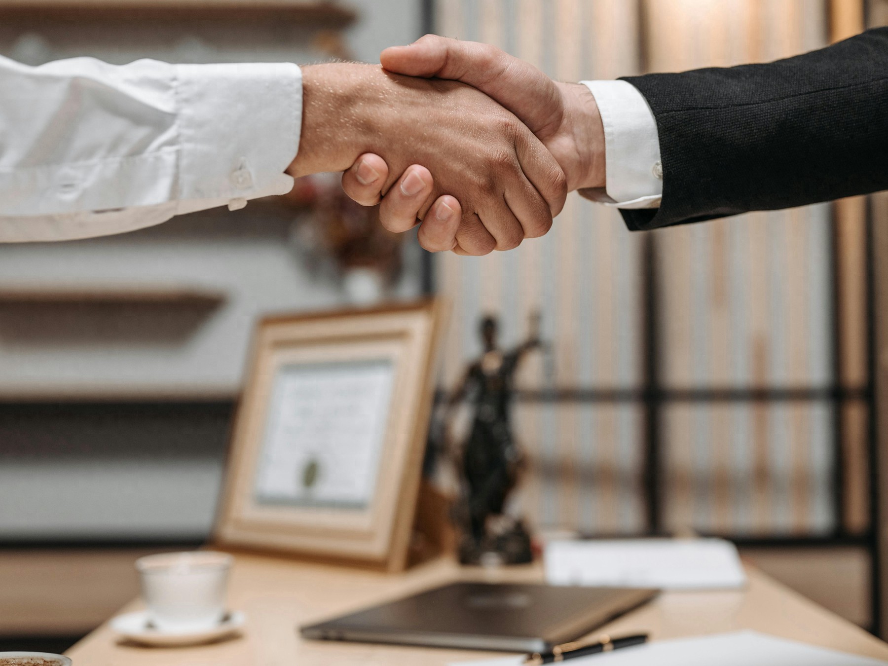 刑事案件律师接待技巧_律师初次会谈工作流程_刑事案件律师收费标准和方式