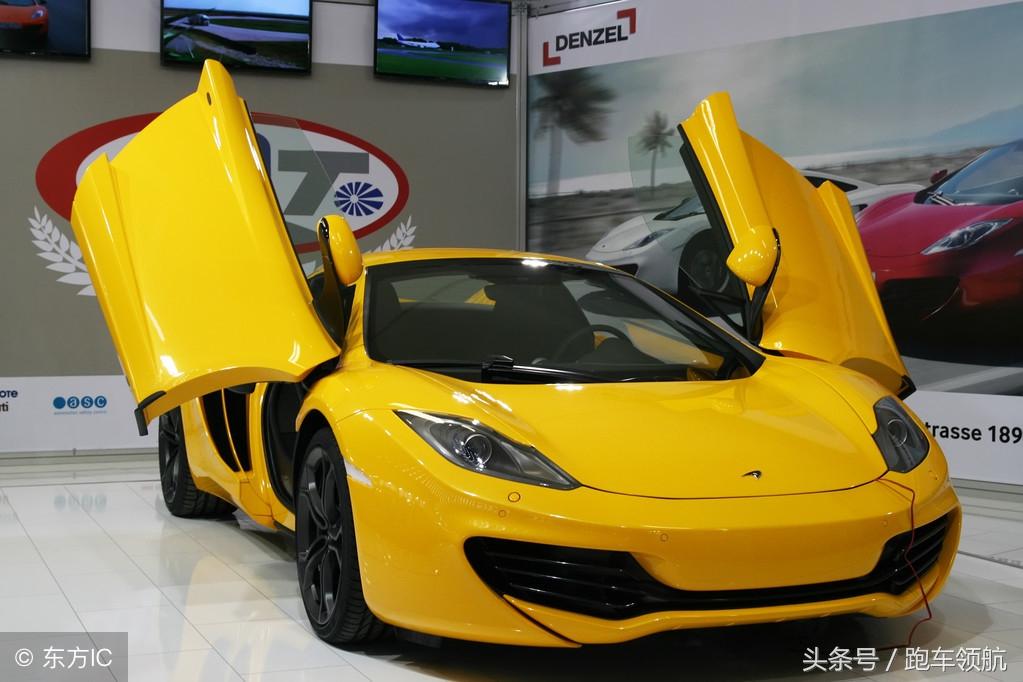 教练在场边打伞到底藏着什么战术秘密? 教练在场边打伞到底藏着什么战术秘密?