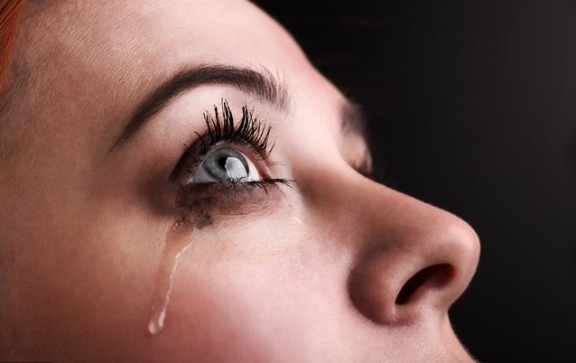 男人看女主播直播什么心理_到底什么样的男人看女主播？_如何看待男人看女主播