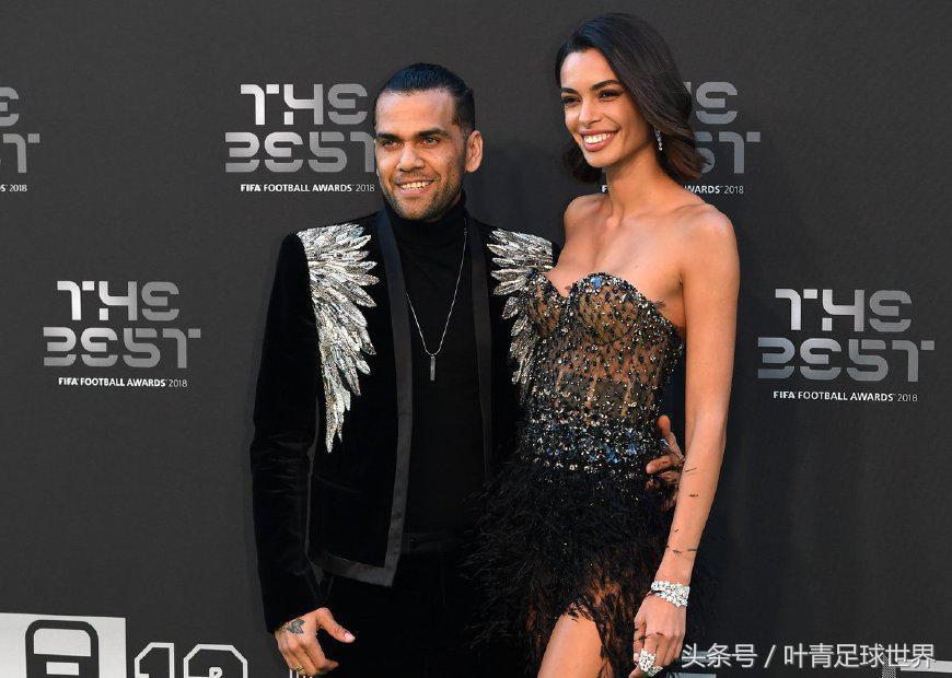 丹尼尔·阿尔维斯凭什么能踢到40岁还不退休？