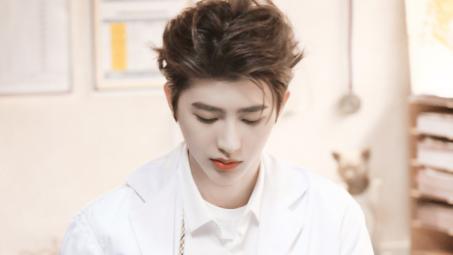 梦见捉裸体疯女人预示什么？2025解梦数据揭示3大危机与破局术