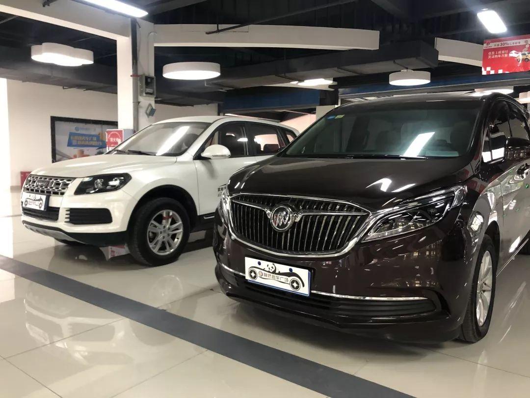 主子突然绝食还吐黄水是怎么回事？