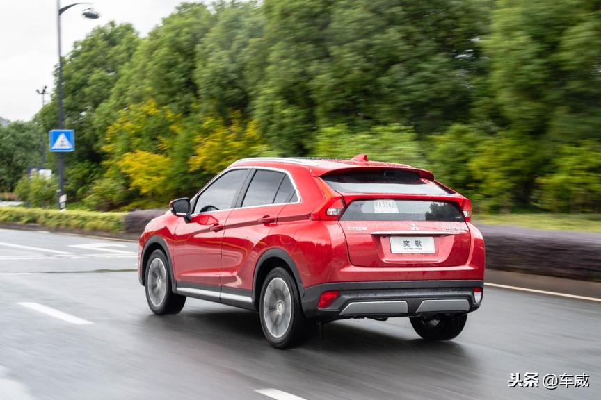 汽车减震器价格解析，如何选择性价比高的减震器，车主必看指南