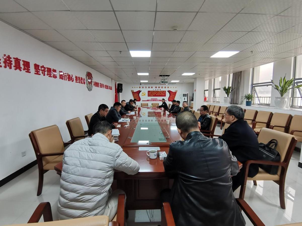 2025年梦见律师找我说事预示什么？3步化解危机全解析