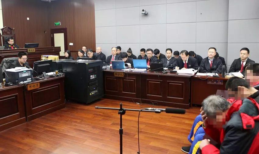 梦见鼻毛长很长又拔掉？3层解码揭示人生转折点