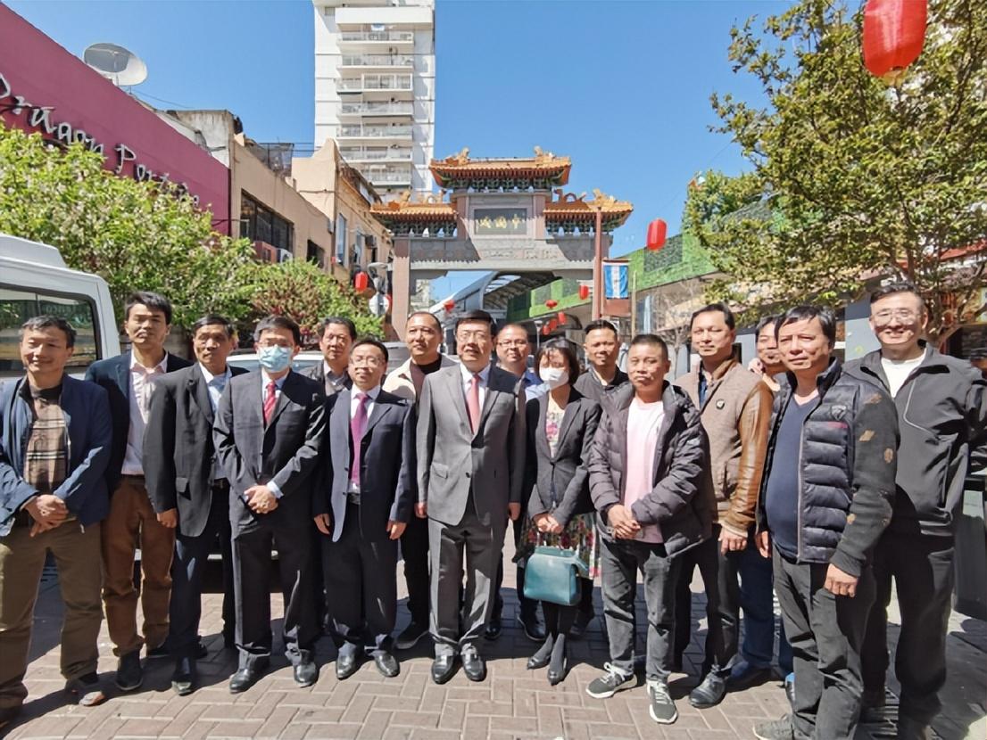 在厄瓜多尔曼塔生活，如何快速找到靠谱的华人圈子？