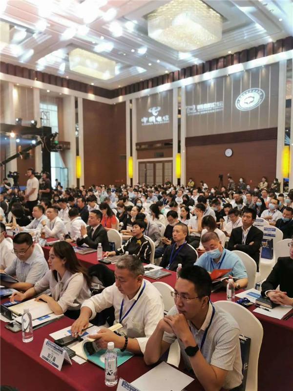 在美国西部混华人论坛到底能解决多少破事？