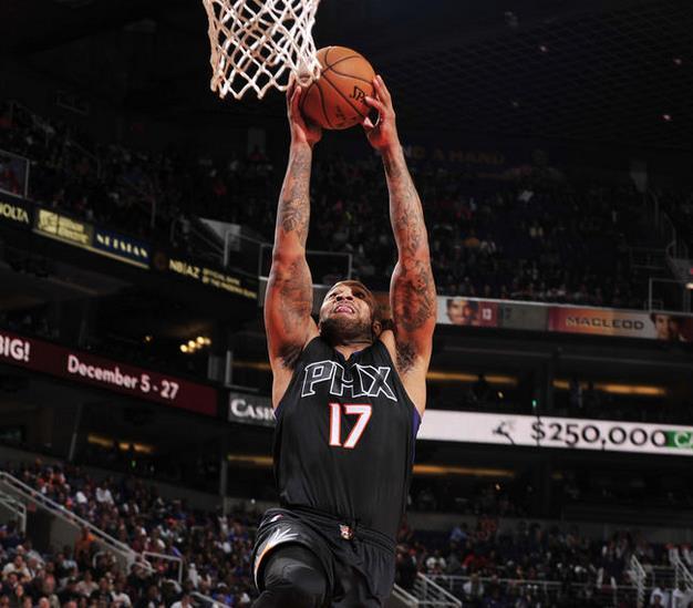 NBA菜鸟看球指南：罗斯爆砍26分凭啥带飞尼克斯？